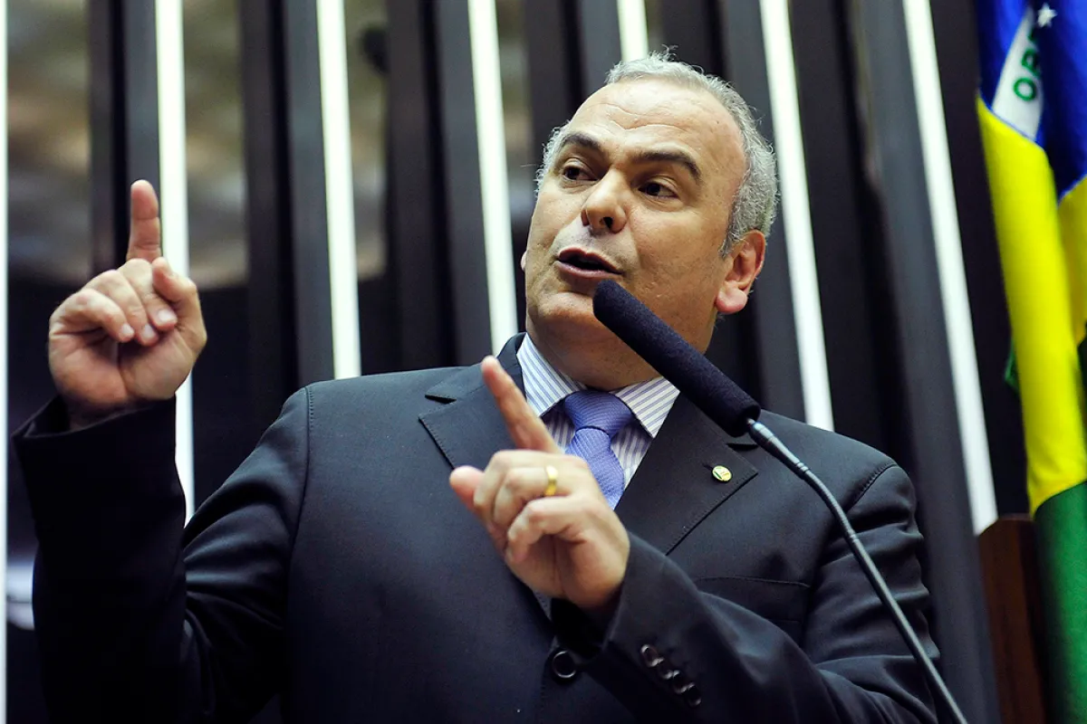 R$ 3,5 Milhões em Três Imóveis: O Patrimônio Sem Nenhuma Aplicação de Júlio Delgado